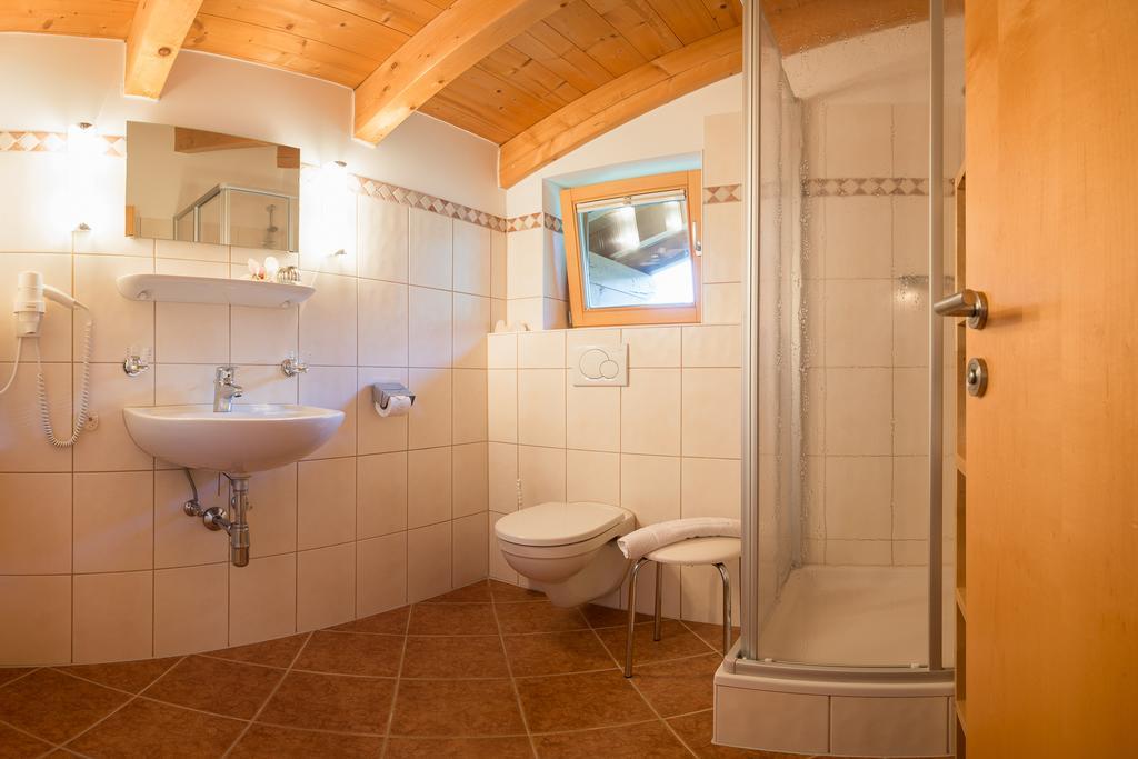 Haus Fernblick Hotel Neustift im Stubaital Ruang foto