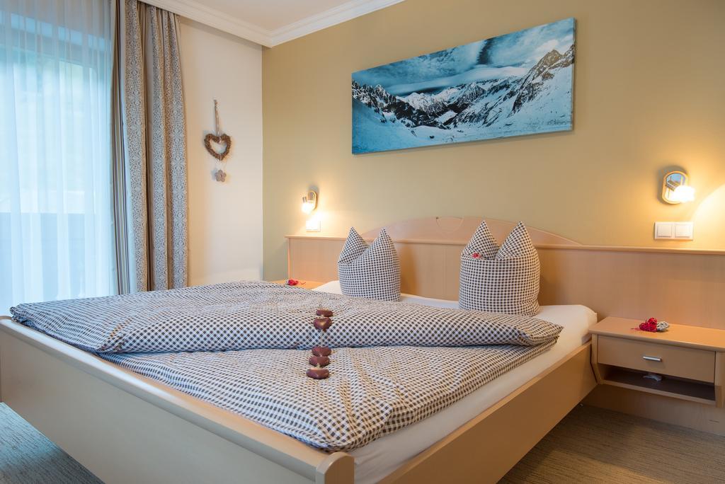 Haus Fernblick Hotel Neustift im Stubaital Ruang foto