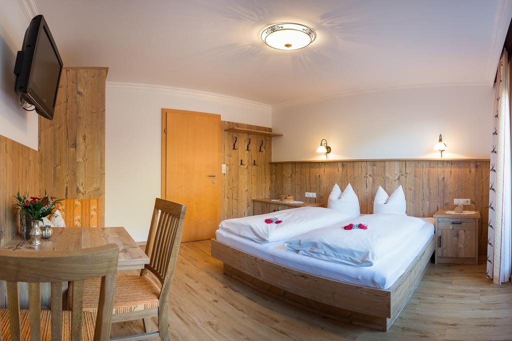 Haus Fernblick Hotel Neustift im Stubaital Ruang foto