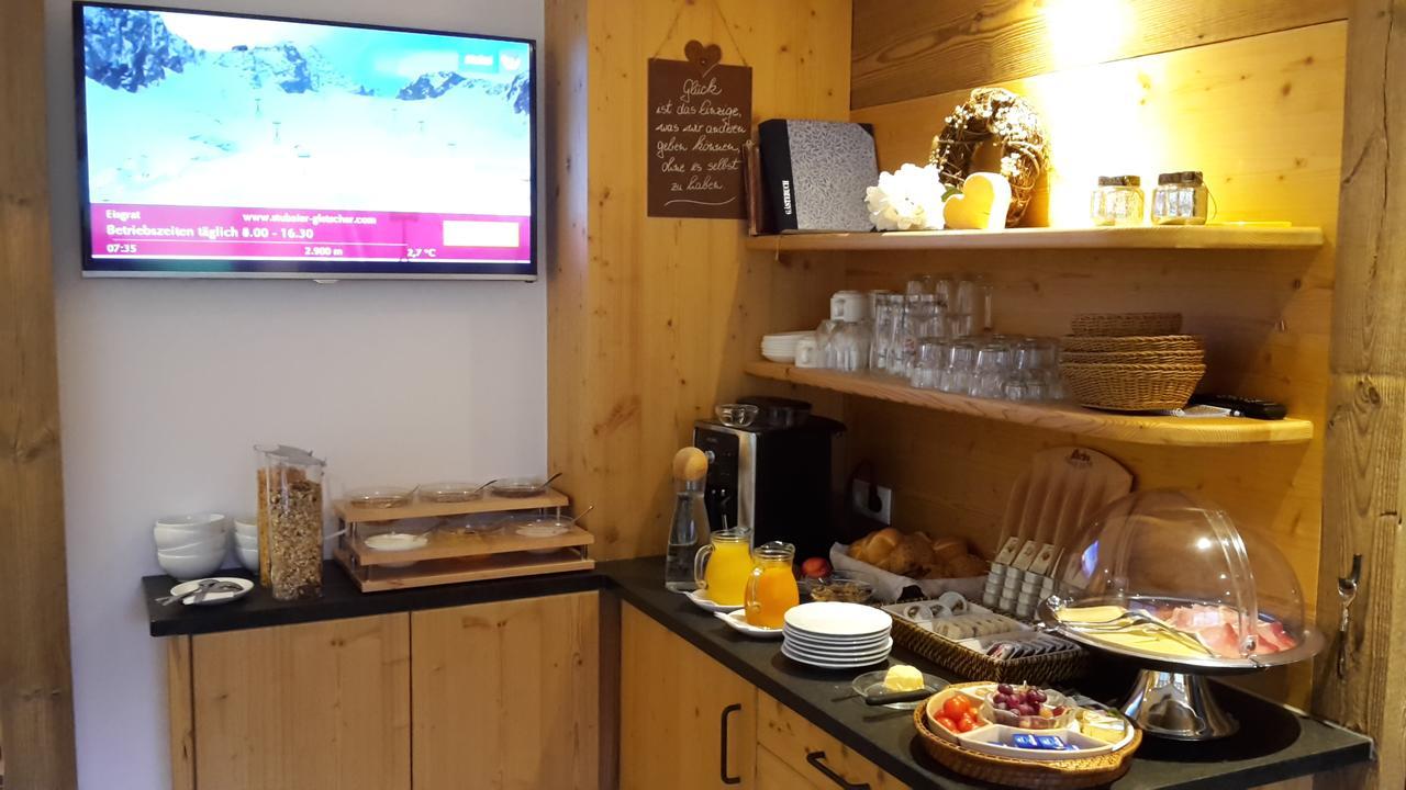 Haus Fernblick Hotel Neustift im Stubaital Bagian luar foto