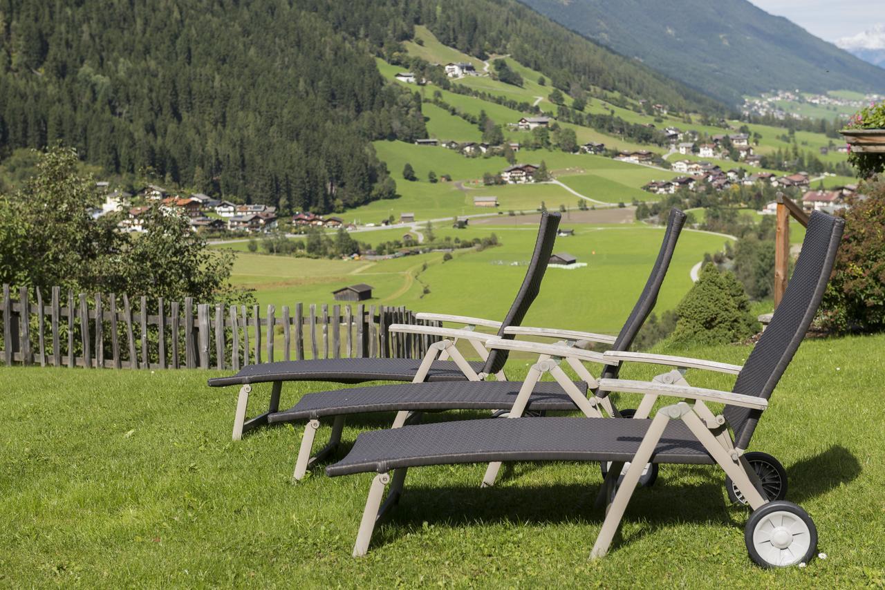 Haus Fernblick Hotel Neustift im Stubaital Bagian luar foto