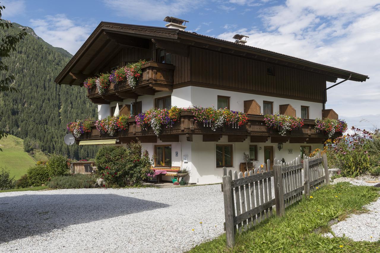 Haus Fernblick Hotel Neustift im Stubaital Bagian luar foto